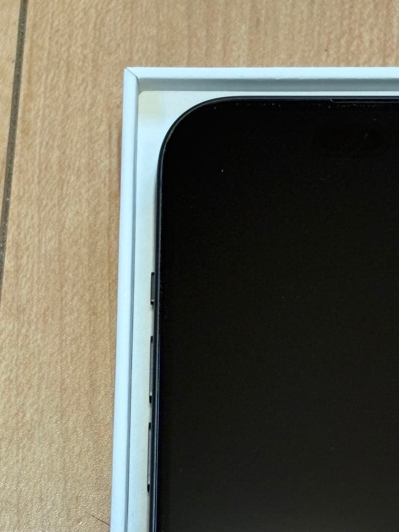 Apple iPhone 15 本体 ブラック　128GB