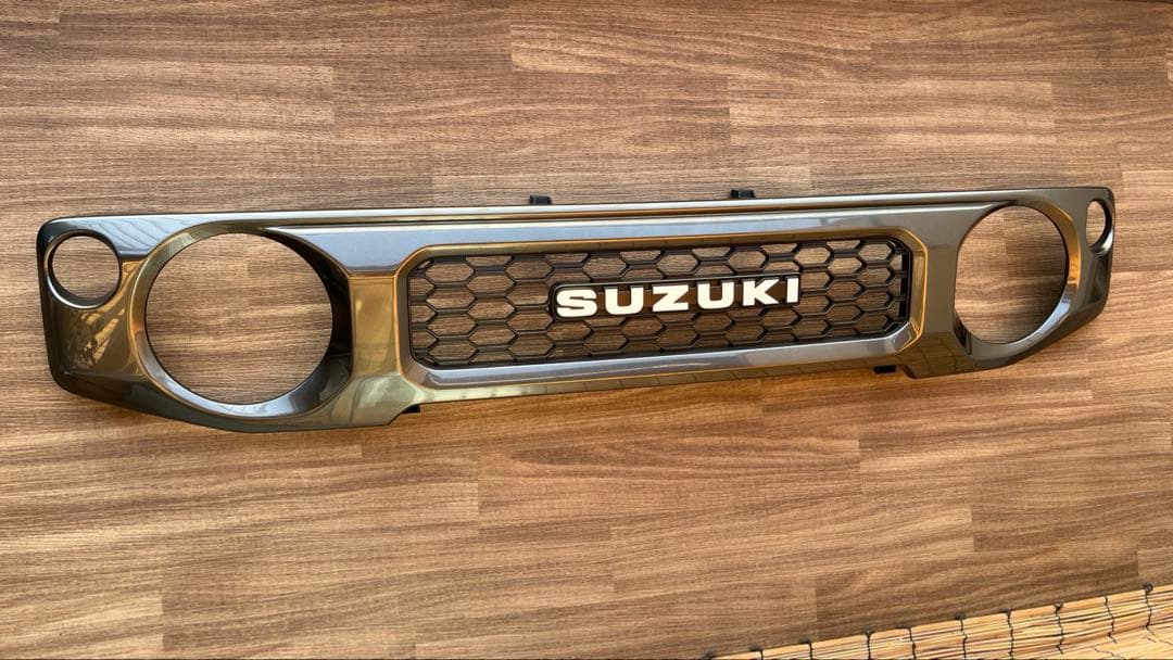 スズキ純正 ジムニー JB64 JB74 純正オプションフロントグリル
