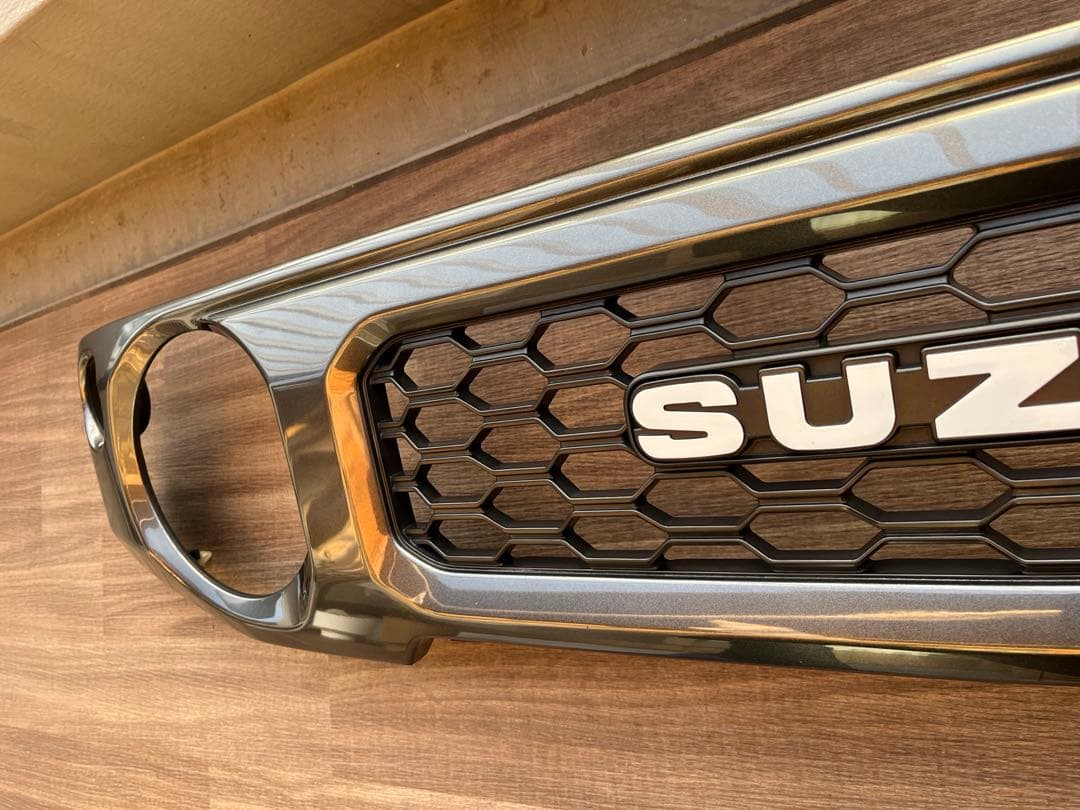 スズキ純正 ジムニー JB64 JB74 純正オプションフロントグリル