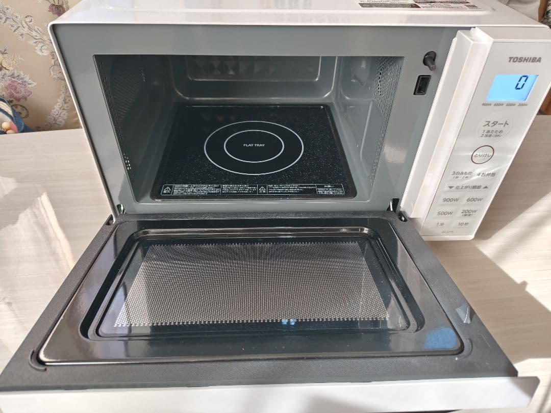 美品 TOSHIBA 2025年製 電子レンジ　ER−S17Y（W）