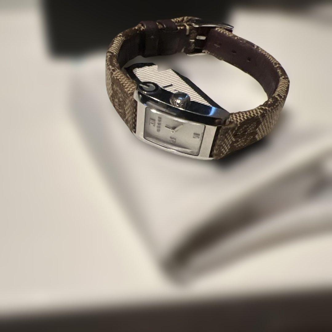 【美品・希少】GUCCI グッチ キャンバスベルト レディース 腕時計