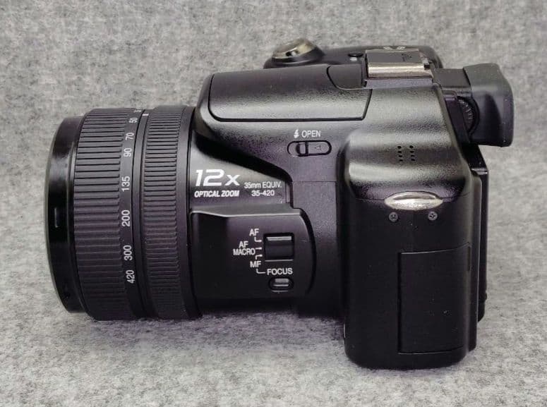 Panasonic LUMIX DMC-FZ50 デジタルカメラ