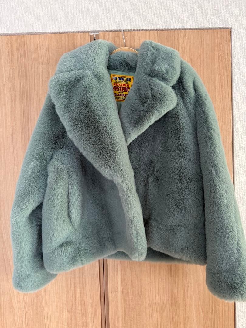 STERIC GLAMOUR FIRE BEAR刺繍 フェイクファーブルゾン