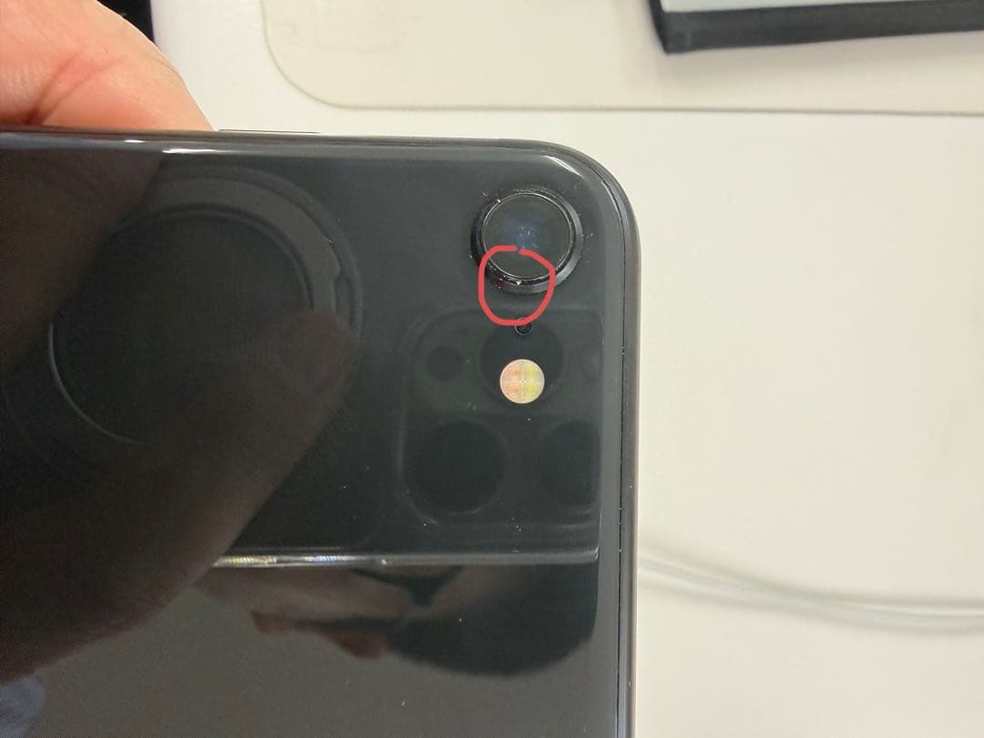 iPhone SE2 64GB au版 美品 動作良好 バッテリー94％