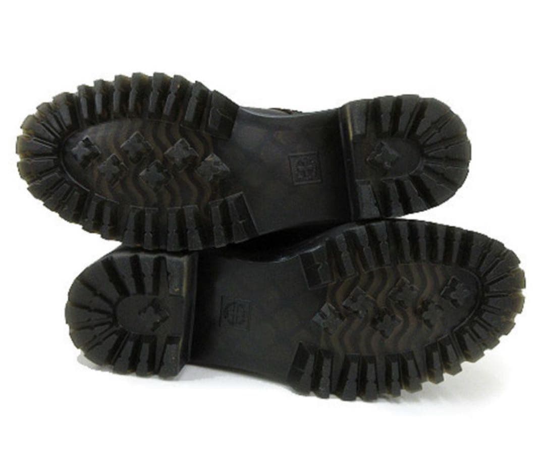 靴 Dr.Martens Leona