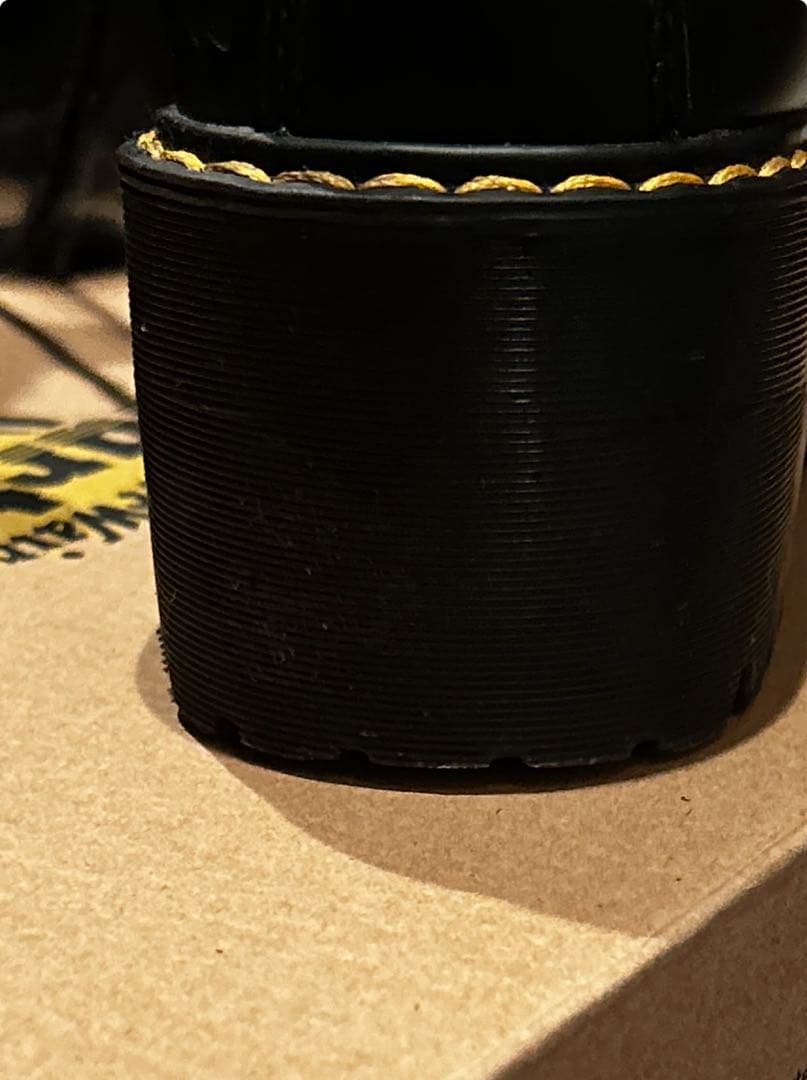 靴 Dr.Martens Leona