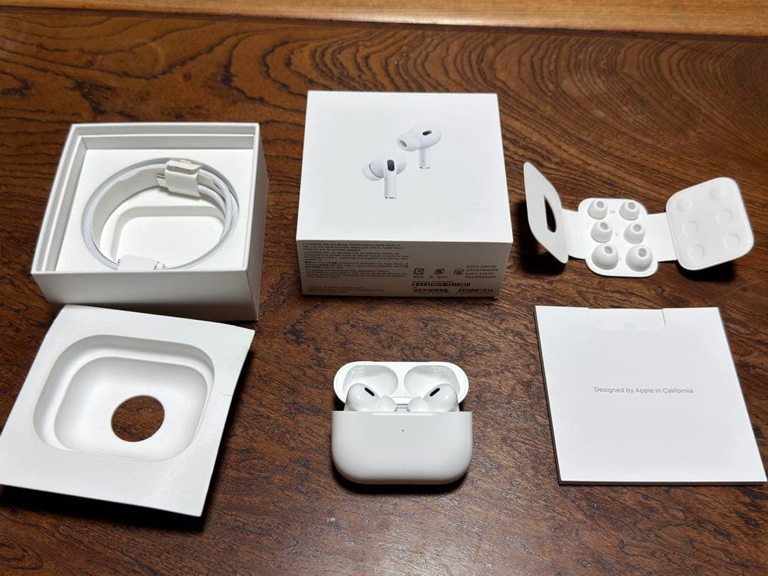 ま*ん様 Apple AirPods Pro (第2世代) MagSafe充電ケ