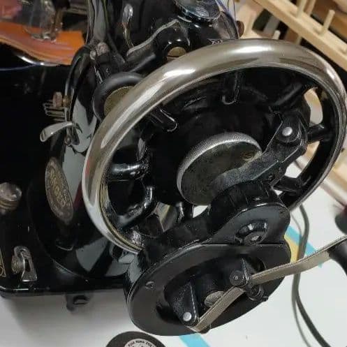 上下0番糸対応 手回しミシン　レザー