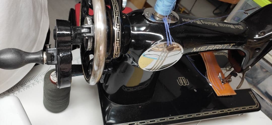 上下0番糸対応 手回しミシン　レザー