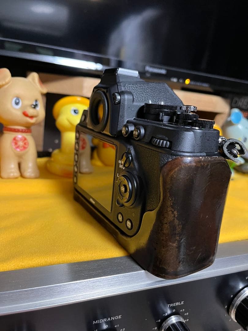 Nikon Df デジタル一眼レフカメラ　ショット数4300回前後バッテリー3