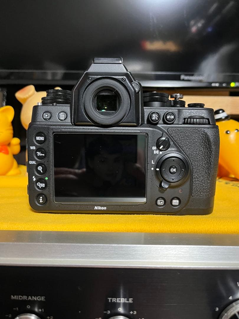 Nikon Df デジタル一眼レフカメラ　ショット数4300回前後バッテリー3