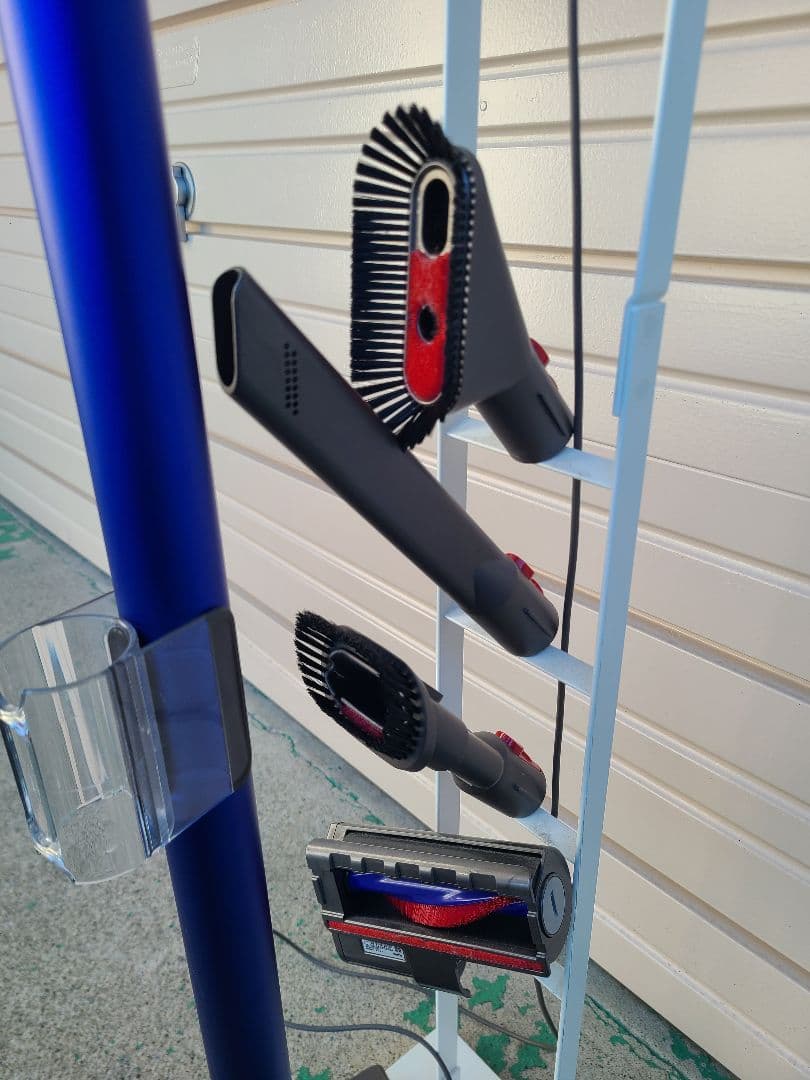 【美品】Dyson ダイソン dyson V11 スタンド、付属品付き