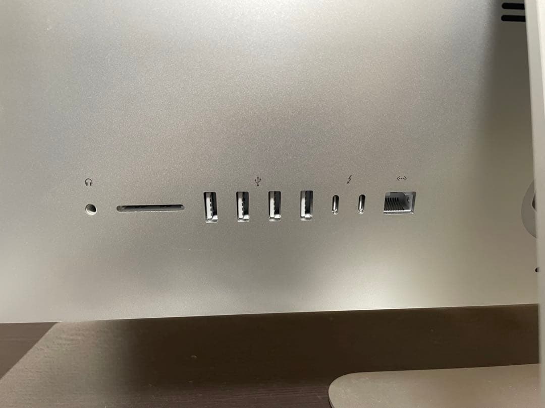 Apple iMac 21.5-inch Retina 4K（Mid 2017）