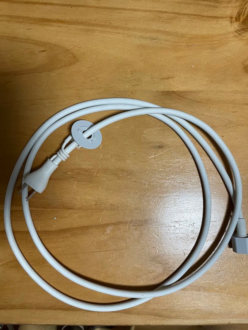 Apple iMac 21.5-inch Retina 4K（Mid 2017）