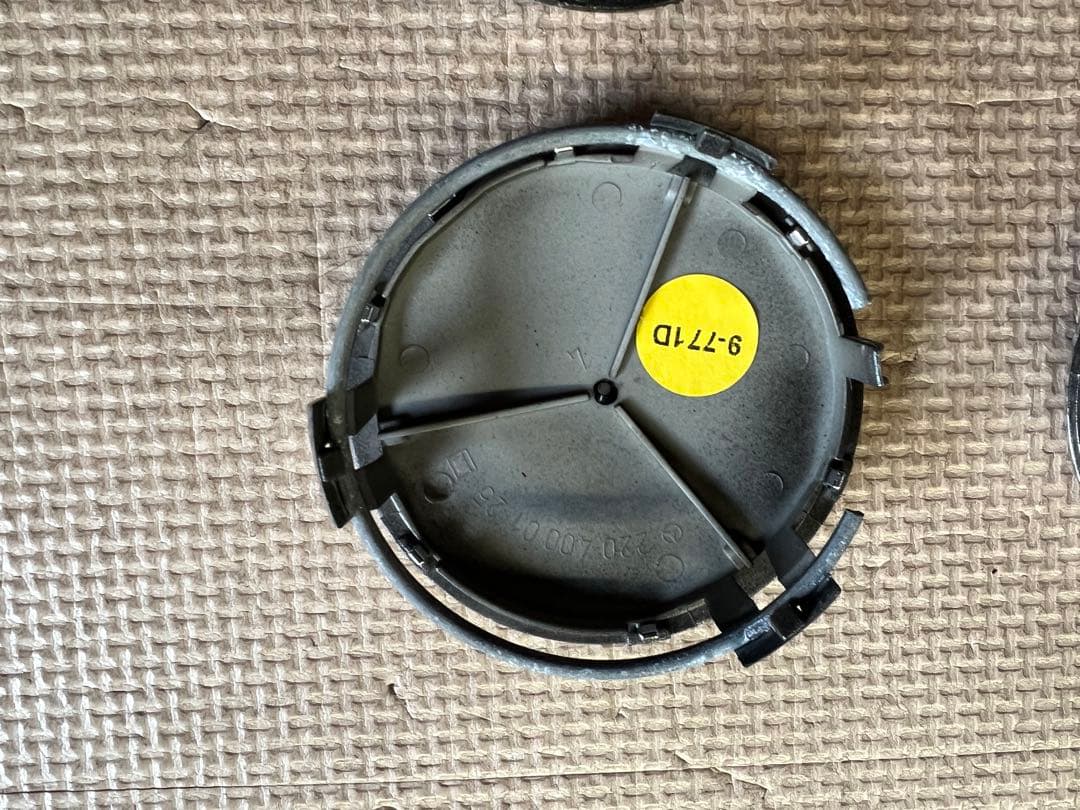 メルセデスベンツ用　純正センターキャップ