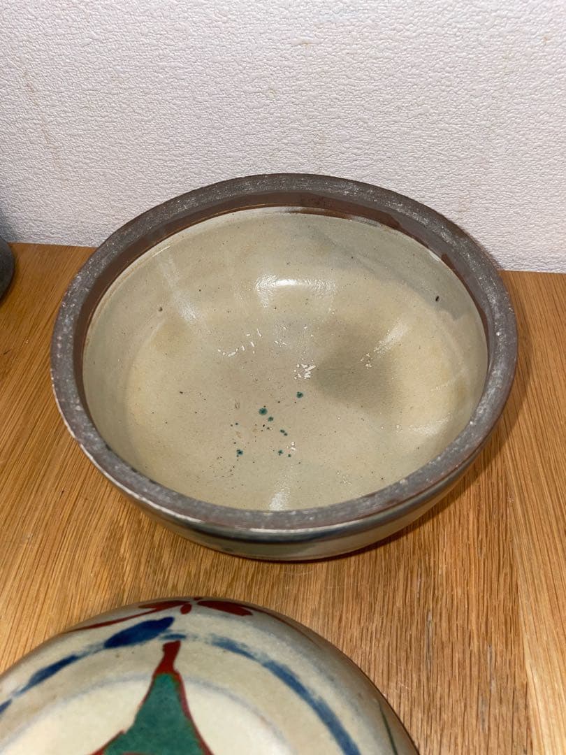 壺屋焼　やちむん　赤絵　タラフー　蓋物　浜田庄司　金城次郎　民藝