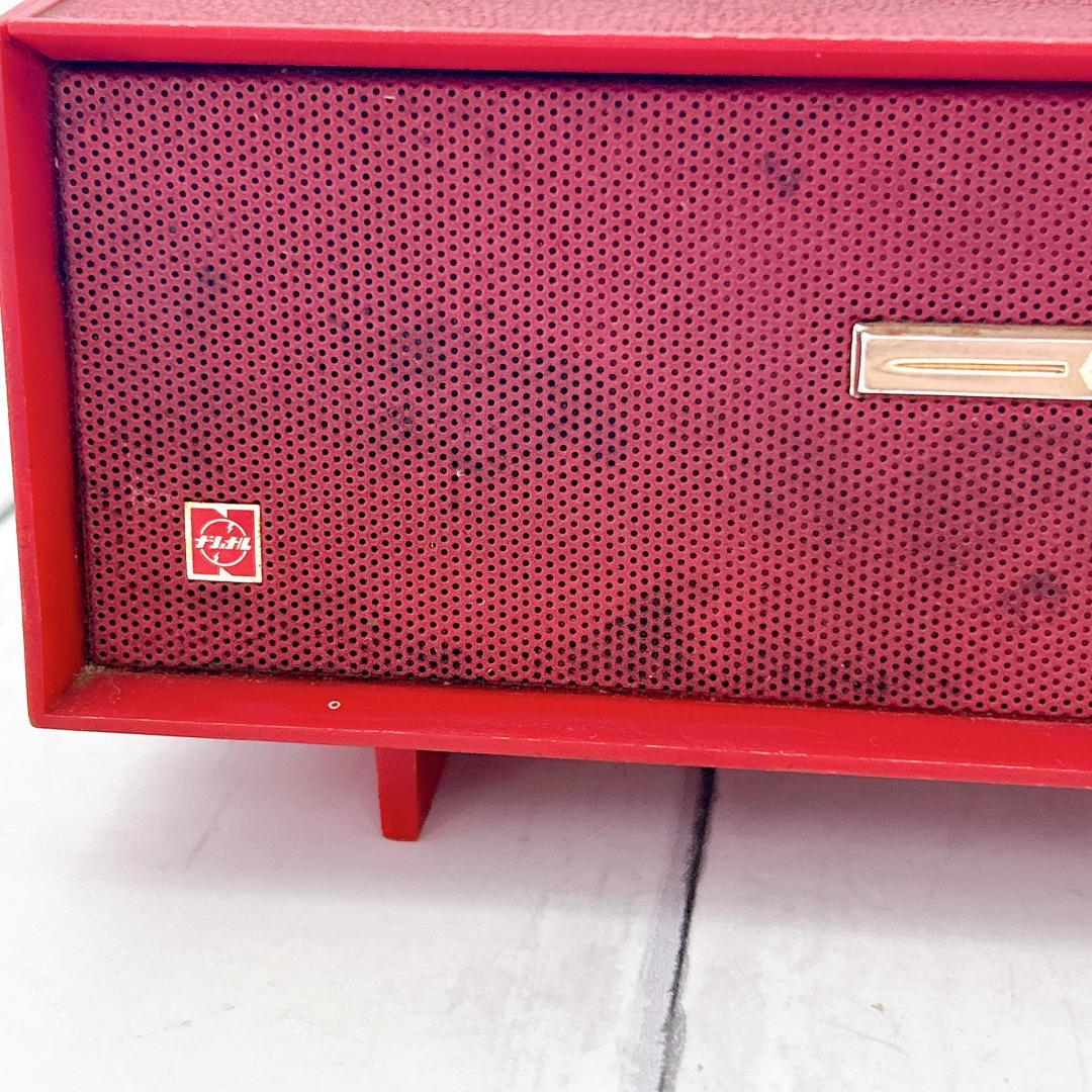 ナショナルパナソニック製のラジオ National Panasonic R-8