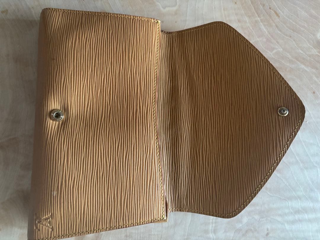 ルイヴィトン　Louis Vuitton エピライン ウィニペグ　クラッチバッグ