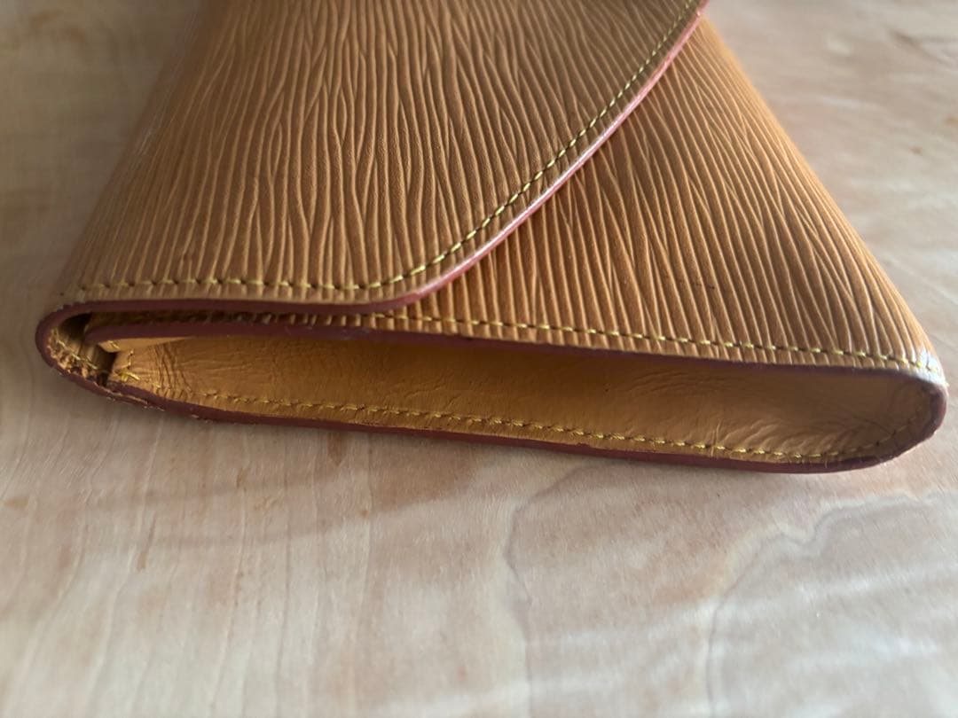 ルイヴィトン　Louis Vuitton エピライン ウィニペグ　クラッチバッグ