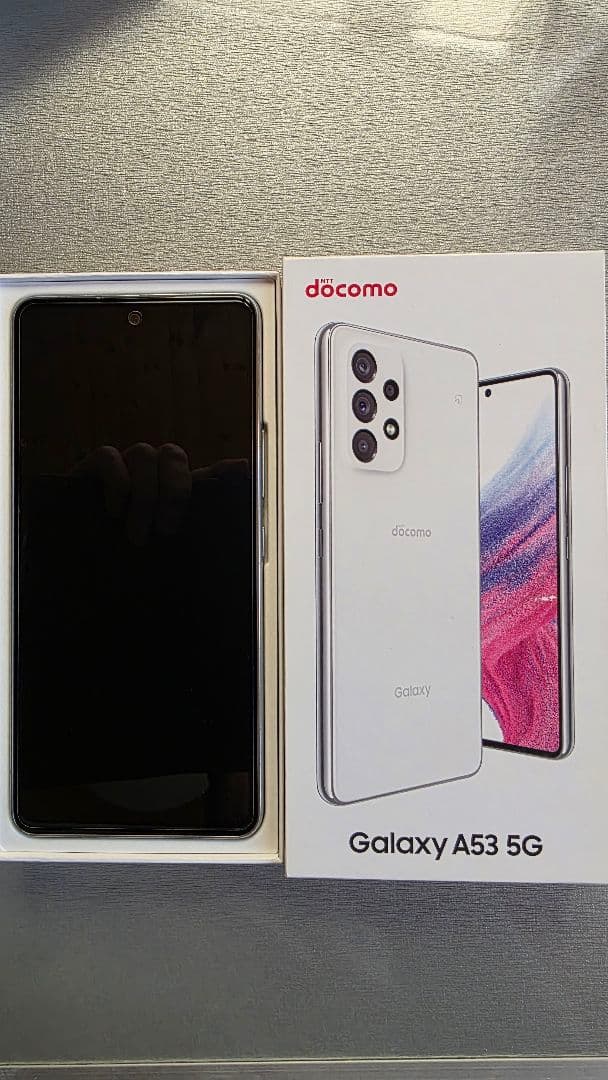 【美品】Galaxy スマートフォン docomo ホワイト　SC-53C