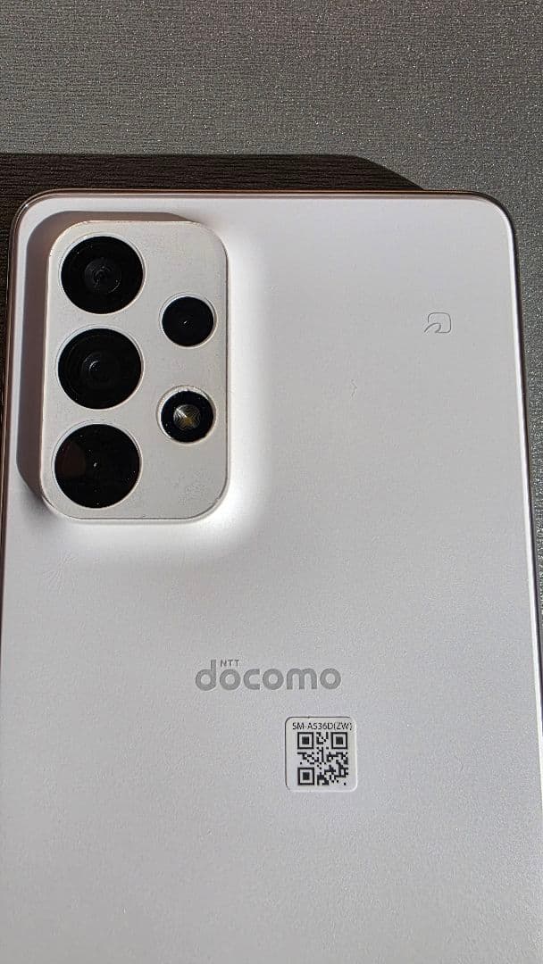 【美品】Galaxy スマートフォン docomo ホワイト　SC-53C