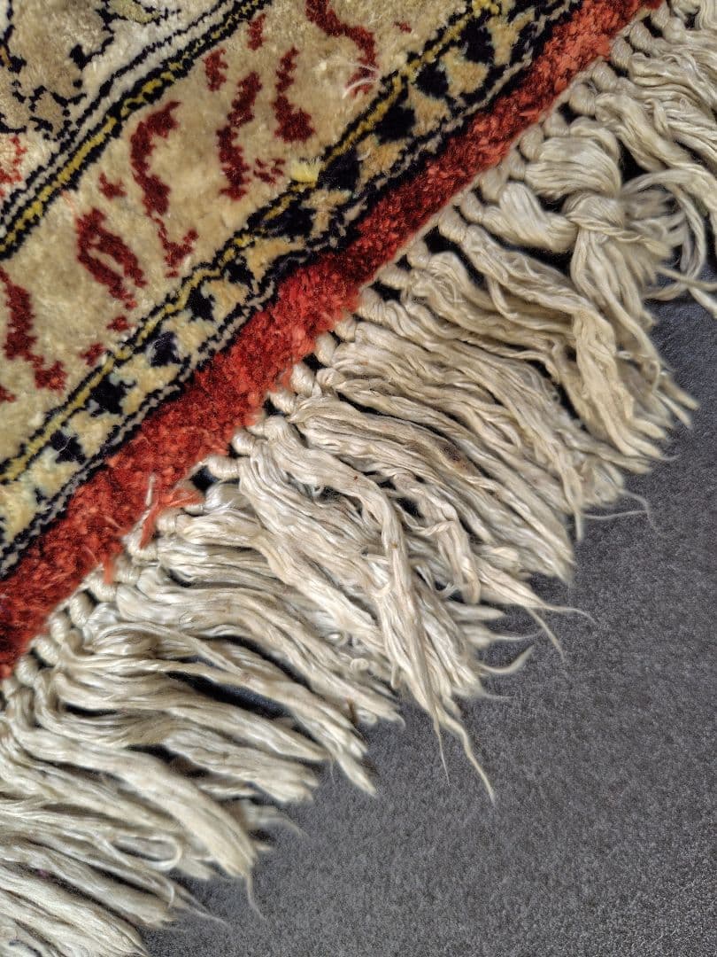 【動物達の楽園】手織りシルクペルシャ絨毯　鳥獣双樹　未使用極上品