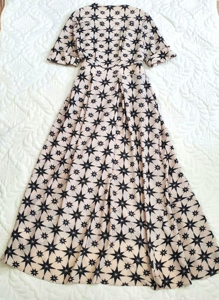 売約済み✨️専用　スタイリング／ケイシラハタ　八芒星柄カシュクールワンピース