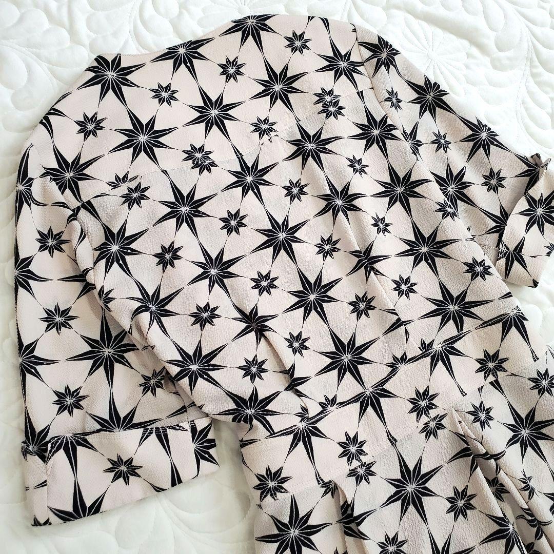 売約済み✨️専用　スタイリング／ケイシラハタ　八芒星柄カシュクールワンピース