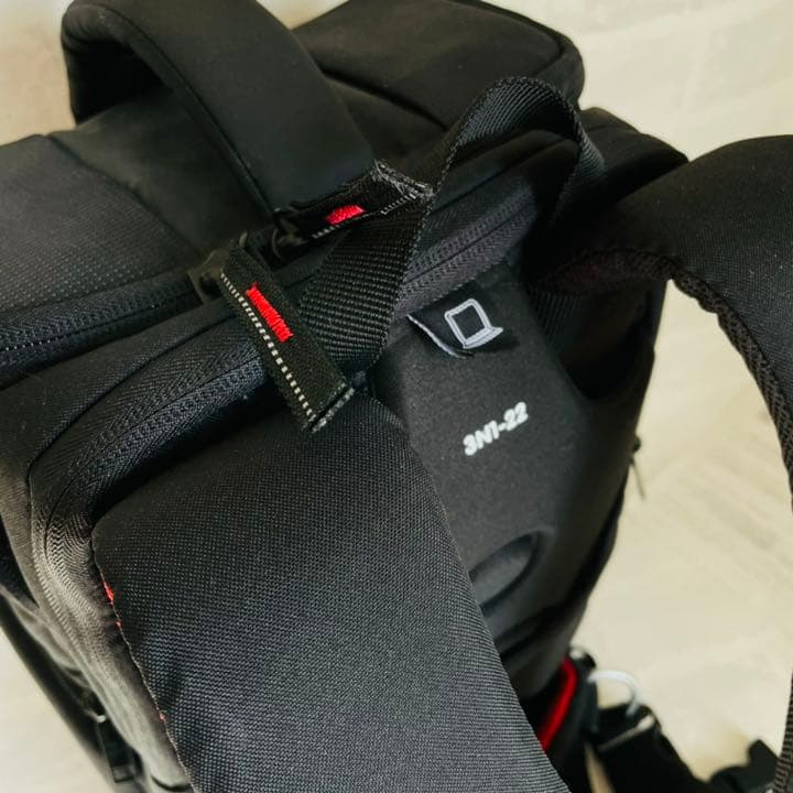 KATA スリングバックパック   カメラバッグ ３ N１-２２　【匿名配送】