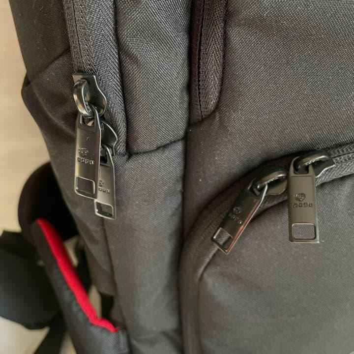 KATA スリングバックパック   カメラバッグ ３ N１-２２　【匿名配送】