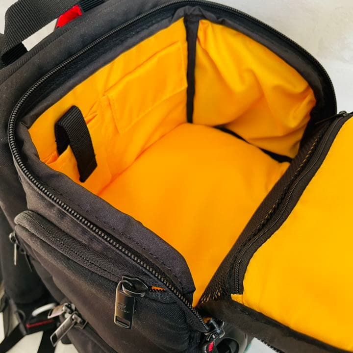 KATA スリングバックパック   カメラバッグ ３ N１-２２　【匿名配送】