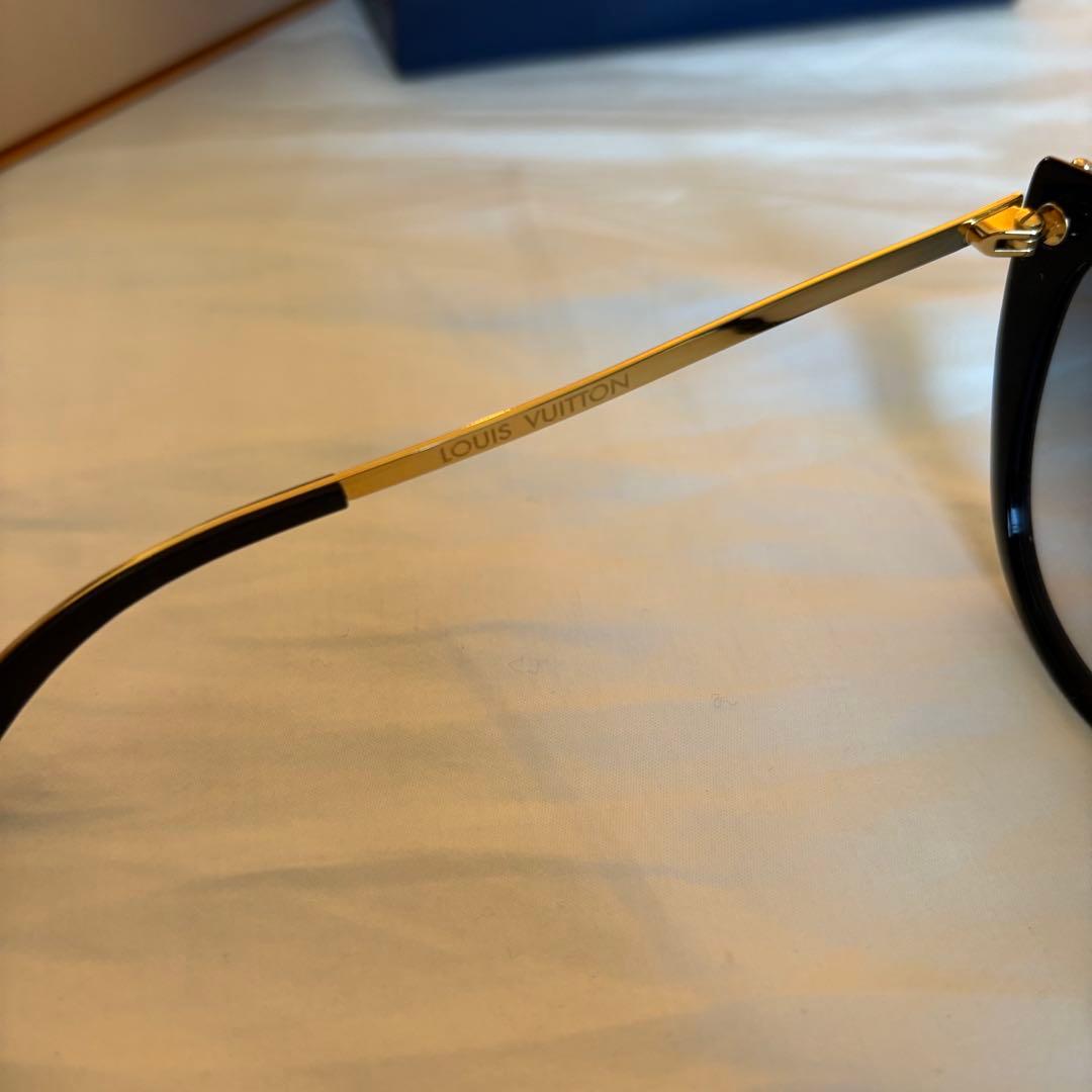 LOUIS VUITTON キャットアイサングラス　新品未使用　箱あり