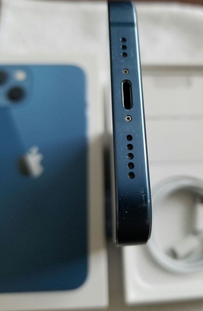 Apple iPhone 13 512GB 青 本体