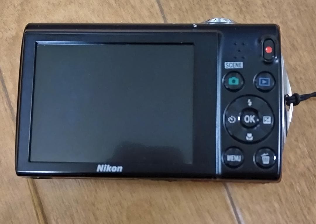【美品】動作確認 ニコン NIKON デジカメ COOLPIX S5100