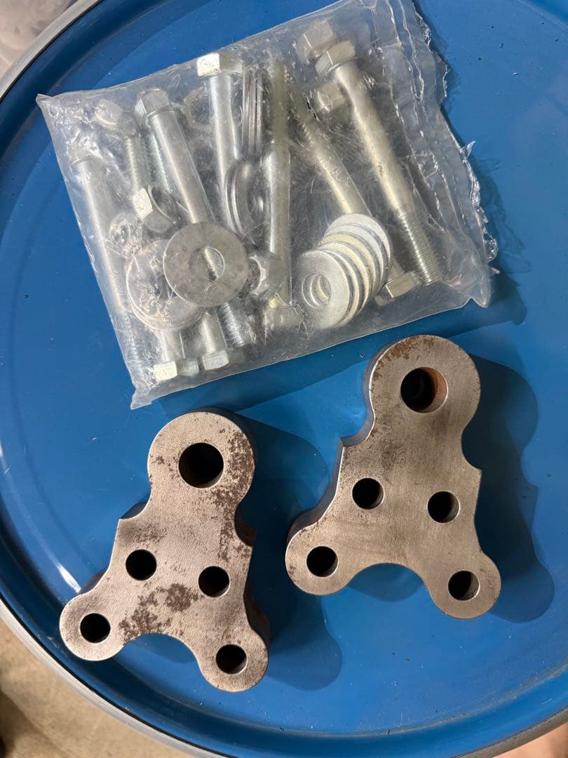 【未使用トヨタタコマ1995 〜2004 フロント 2インチロアー ドスペーサー