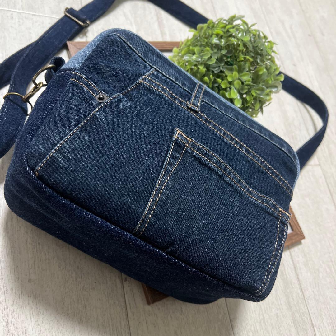 ショルダーバッグ　オーバーオールリメイク　デニムリメイク　ハンドメイド