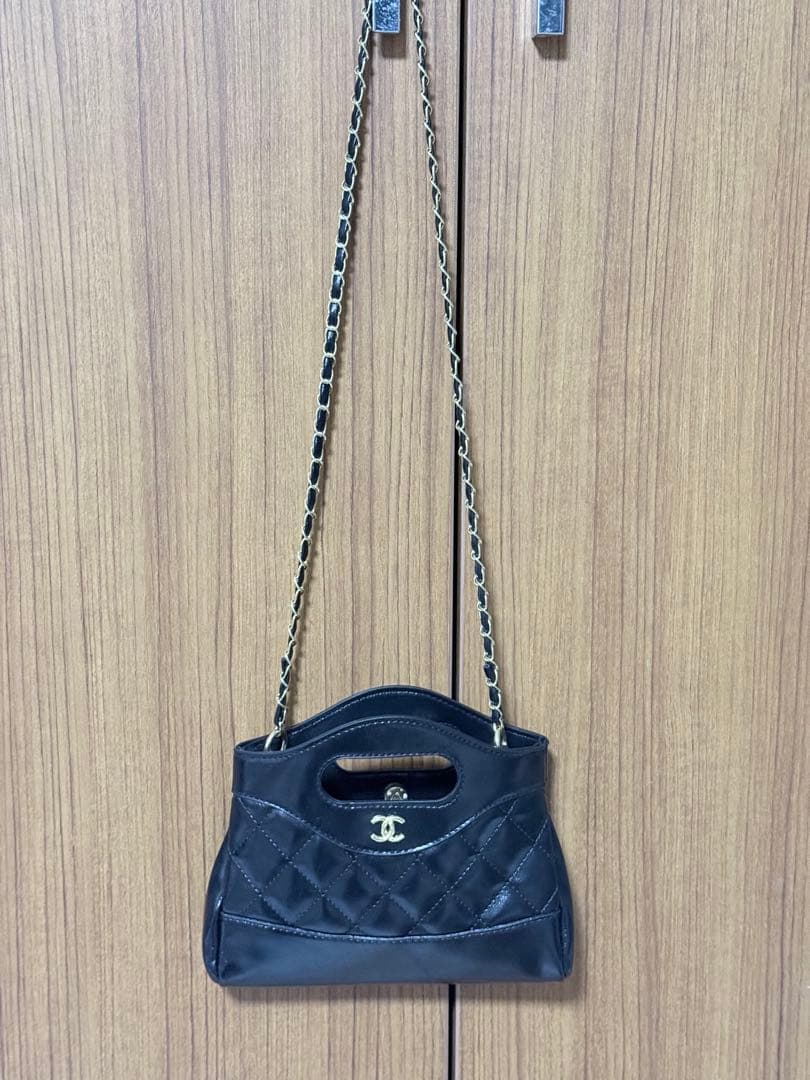 CHANEL 新品ノベルティ　 ショルダーバッグ　ゴールドチェーン　ブラック