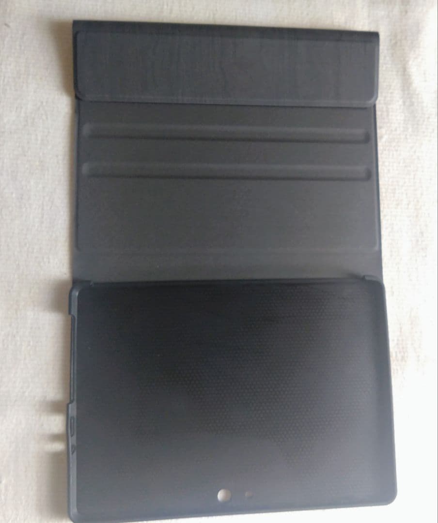 Surface Go 2 /8GB/SSD128 キーボードとケース付き