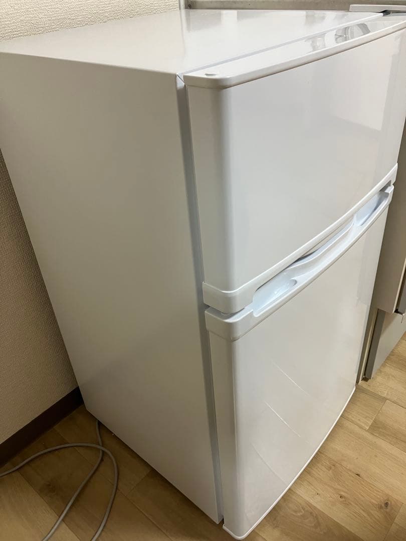 MAXZEN 85L 2ドア冷凍冷蔵庫 JR085HM01WH