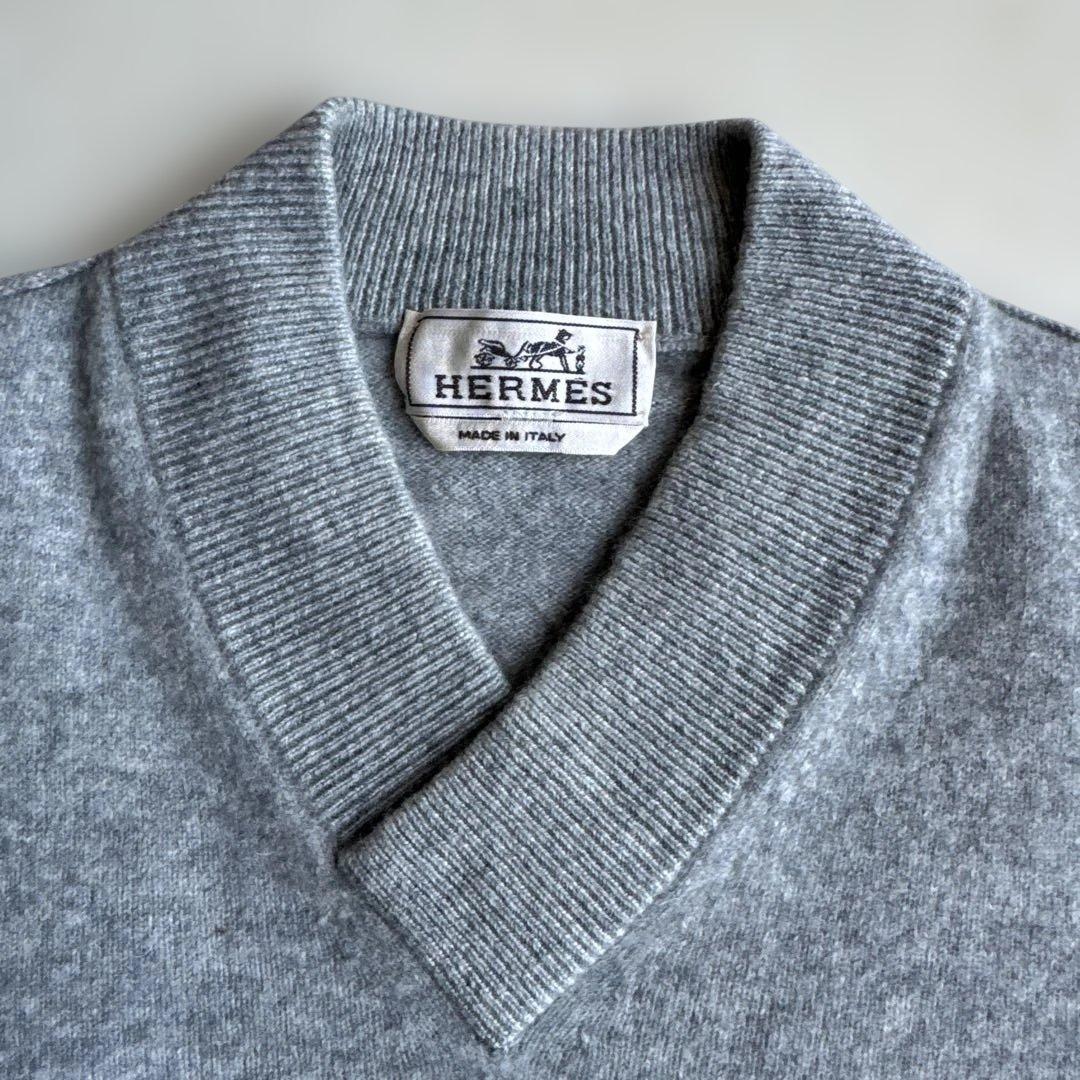 HERMES グレー Vネック カシミヤセーター　　Sサイズ