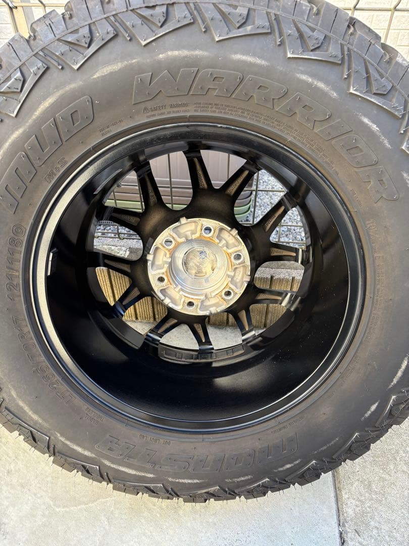 265.70.17 8j 、（MT） タイヤホイール4本セット。