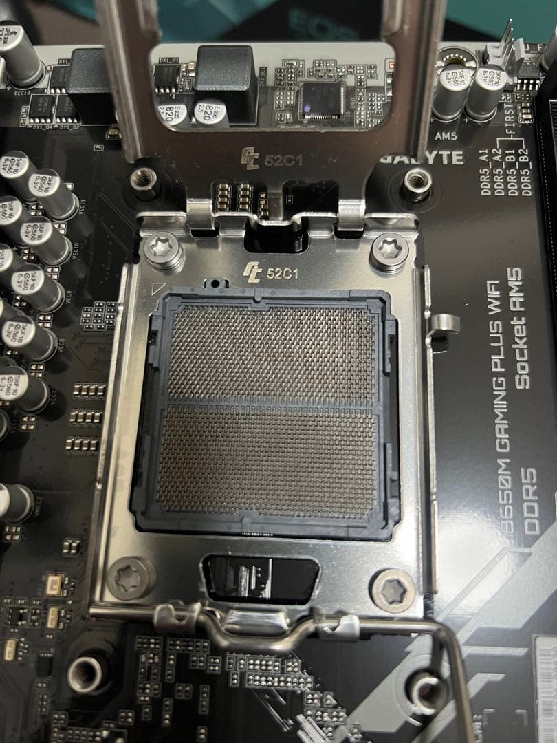 マザーボード GIGABYTE B650M GAMING PLUS WIFI