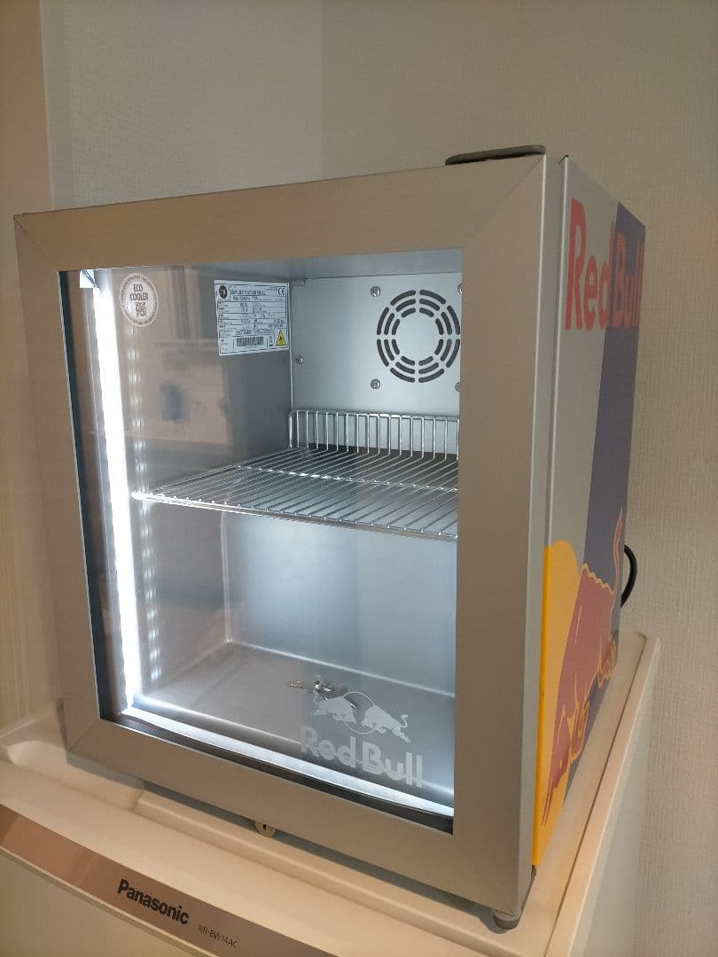 REDBULL レッドブルミニ冷蔵庫- 新品同様