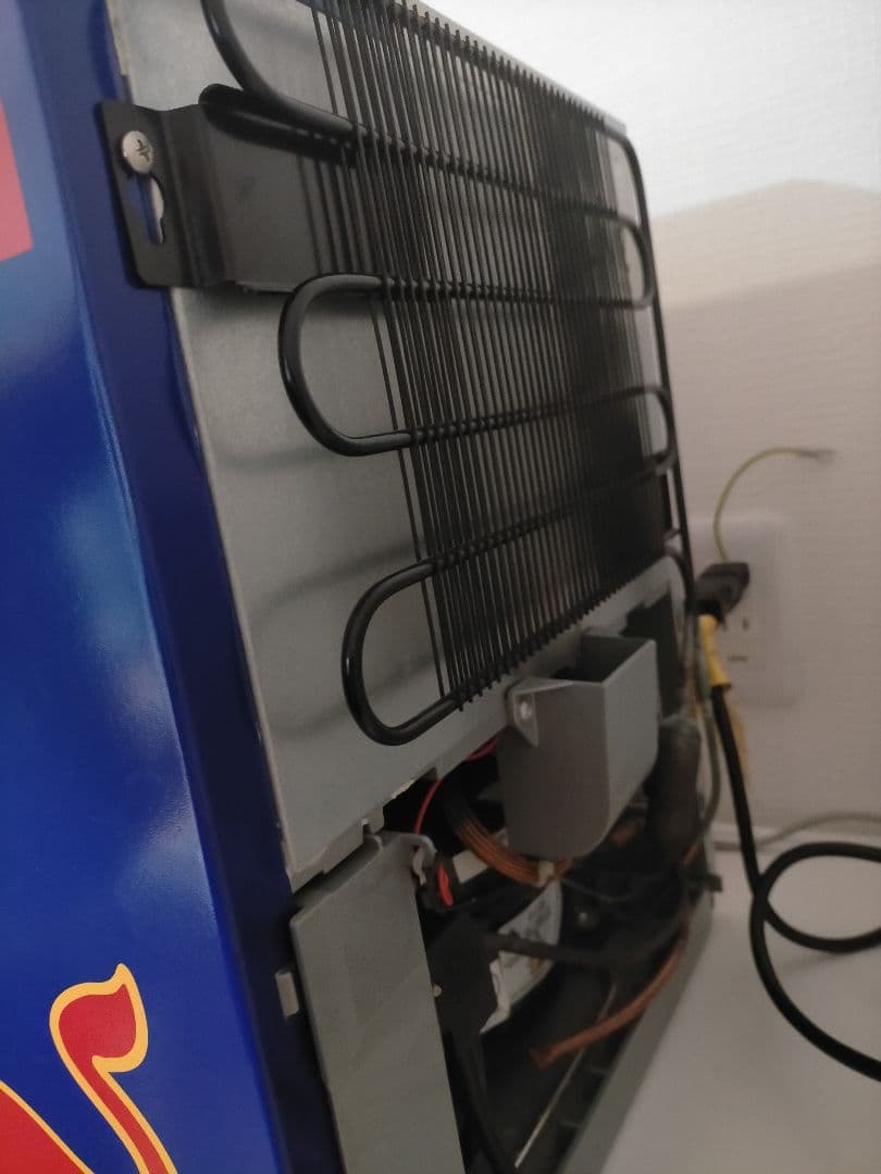 REDBULL レッドブルミニ冷蔵庫- 新品同様