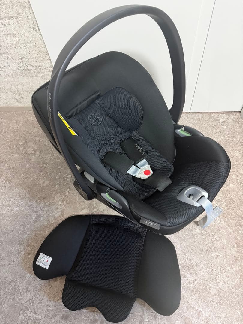 美品サイベックス　クラウド T i-Size ベースT2点セットトラベルシステム