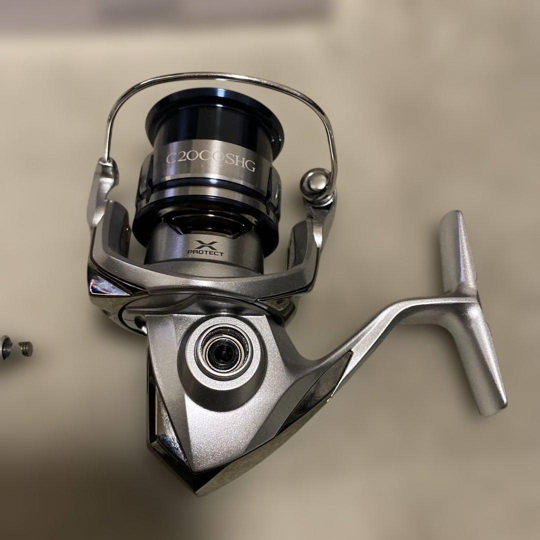 出品本日2/1まで【美品】シマノ 19ストラディック C2000SHG