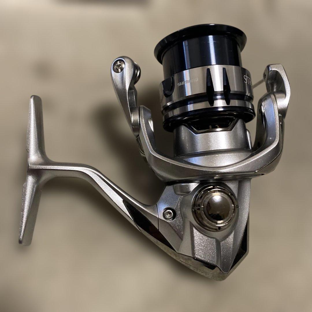 出品本日2/1まで【美品】シマノ 19ストラディック C2000SHG