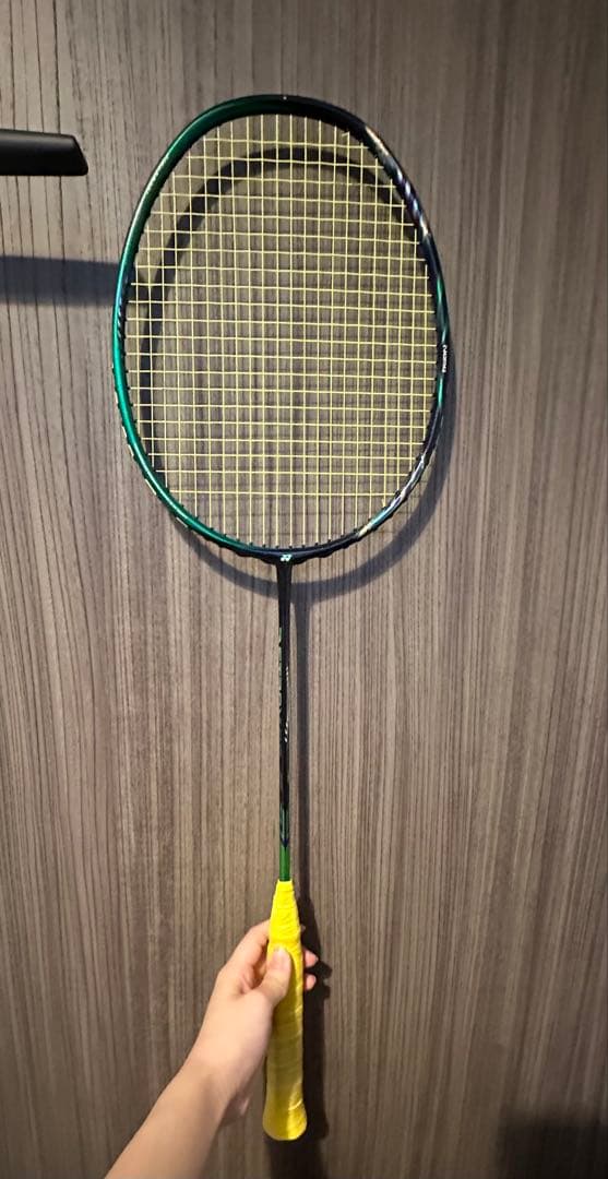 バドミントンラケット アストロクス99リーチョンウェイモデル