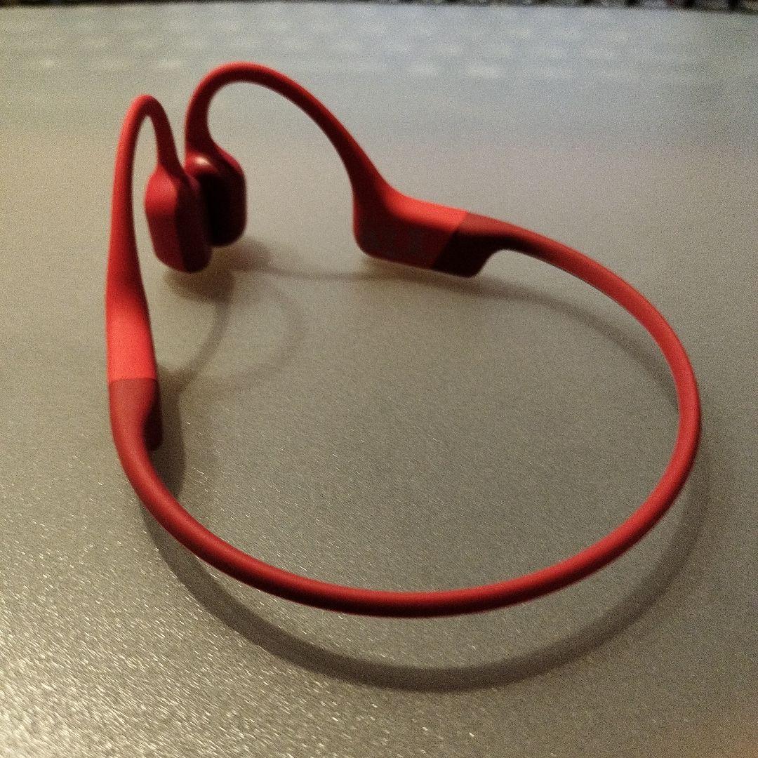 SHOKZ OPENRUN 骨伝導イヤホン レッド　使用時間30分　使用1回美品