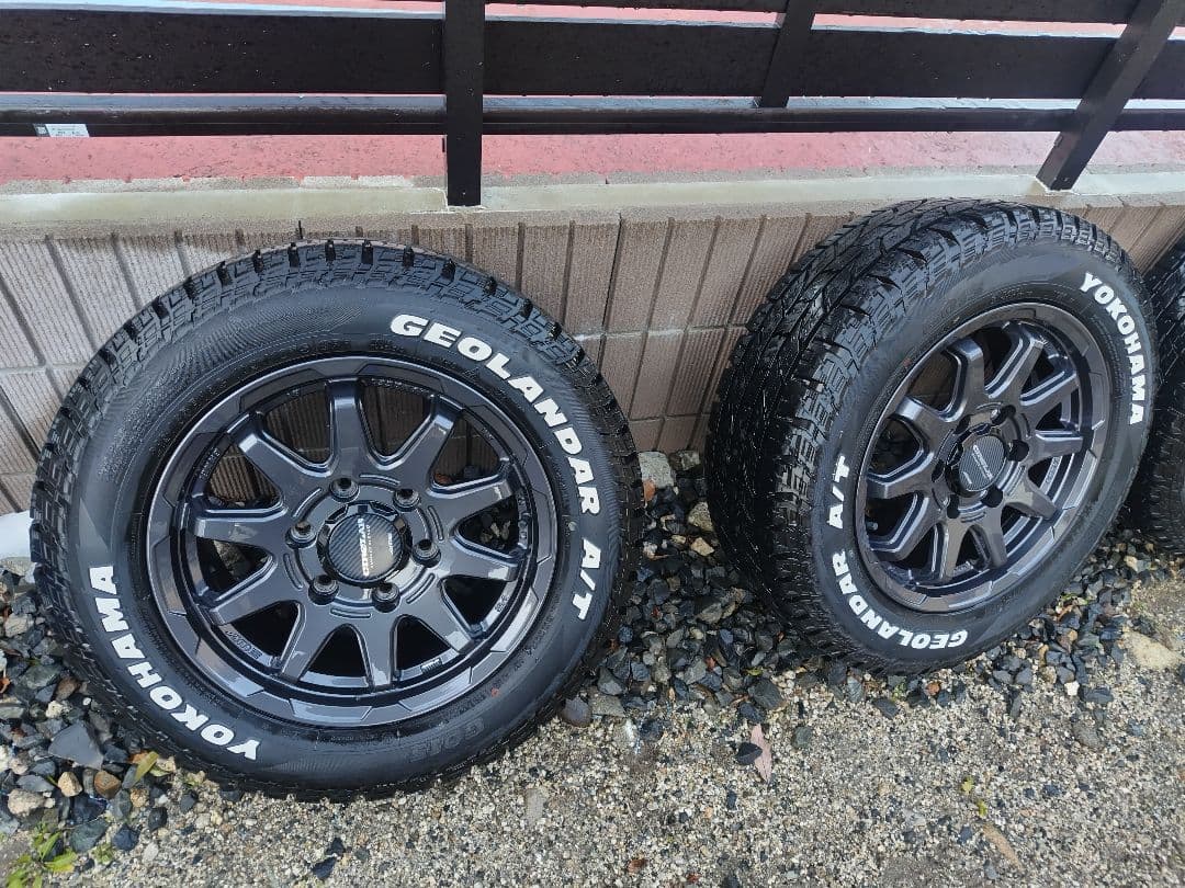 美品 アルミ 16インチ ヨコハマ ジオランダー AT 215 65 16